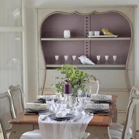 Marvi House 2 *